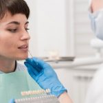 Плюсы и минусы имплантации зубов: что нужно знать перед процедурой